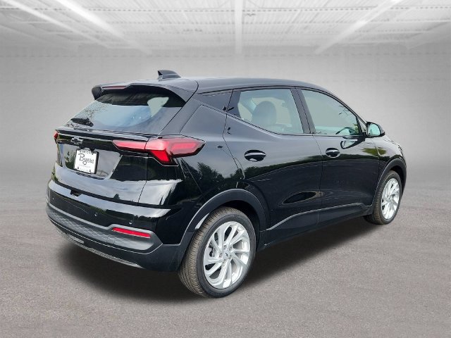 New 2027 Chevrolet Bolt LT w/ Comfort Package FWD image 7