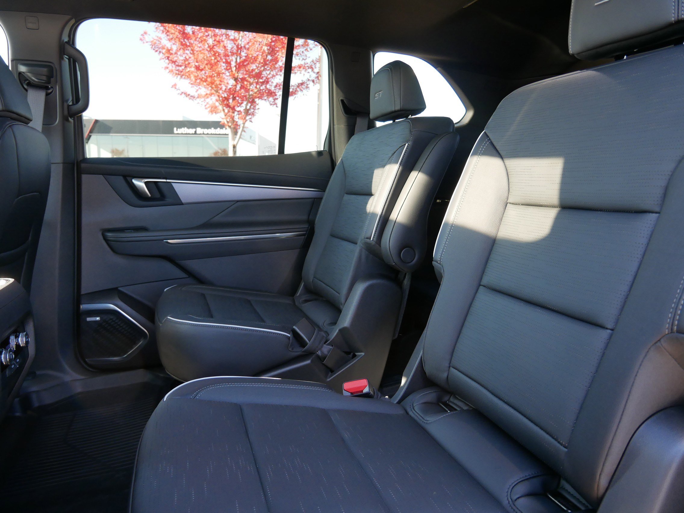 New 2026 Buick Enclave Sport Touring w/ Power Package image 5