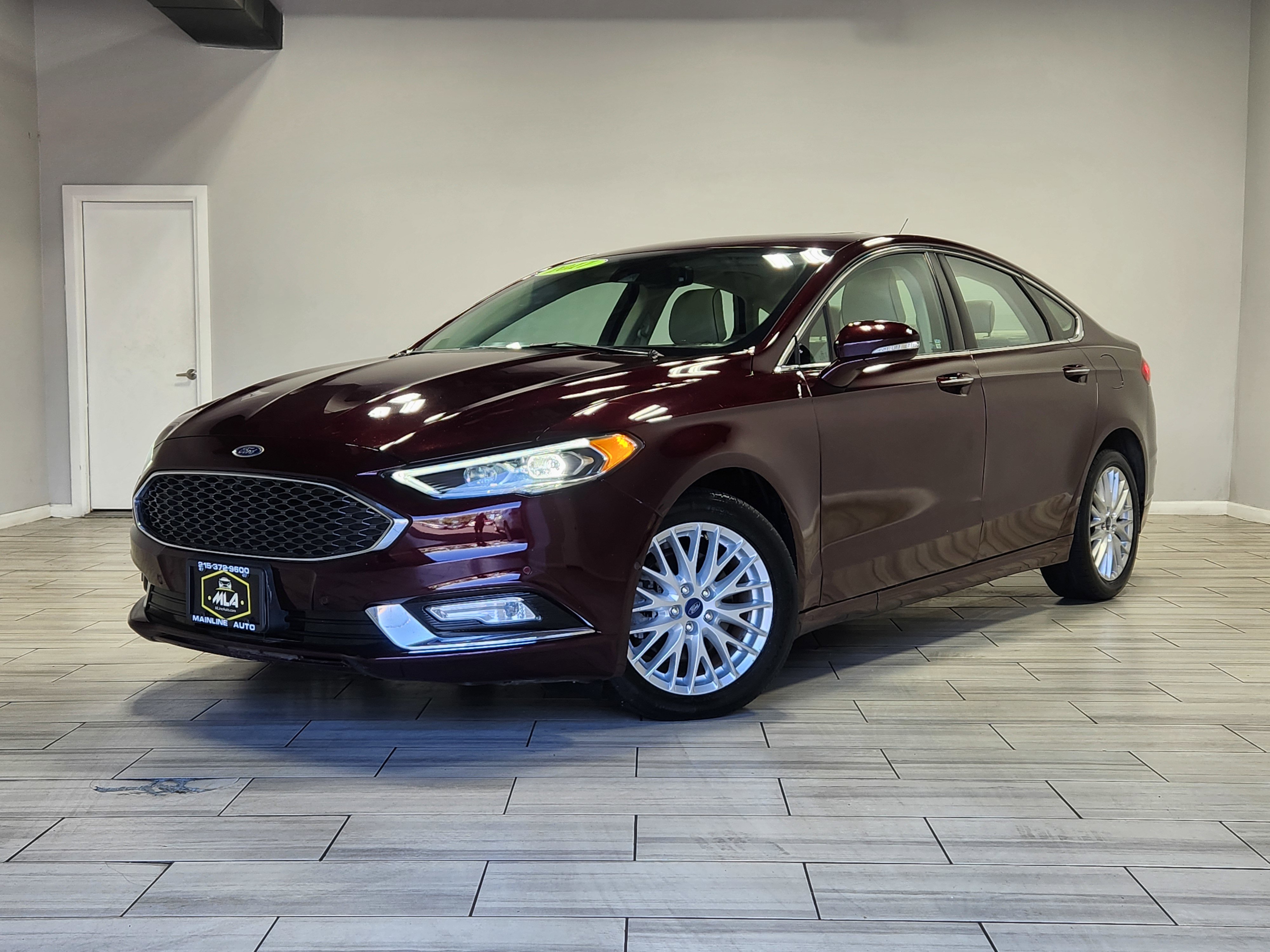 Used 2017 Ford Fusion Platinum image 1