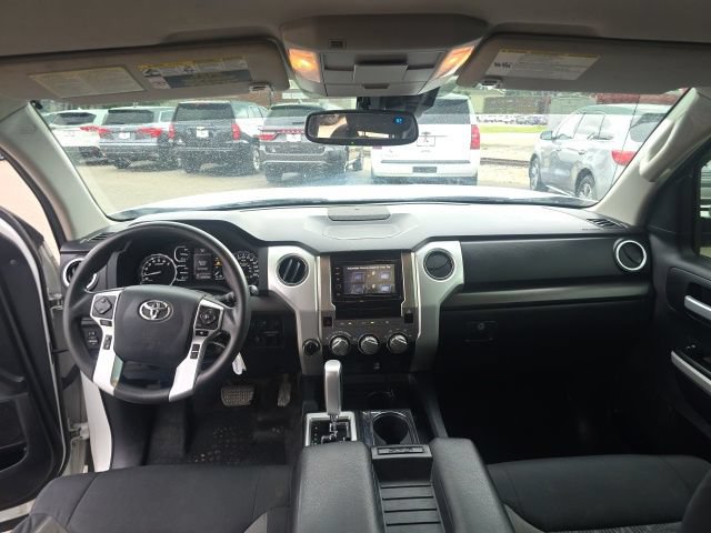 Used 2018 Toyota Tundra SR5 w/ SR5 Upgrade Package AWD/4WD image 14