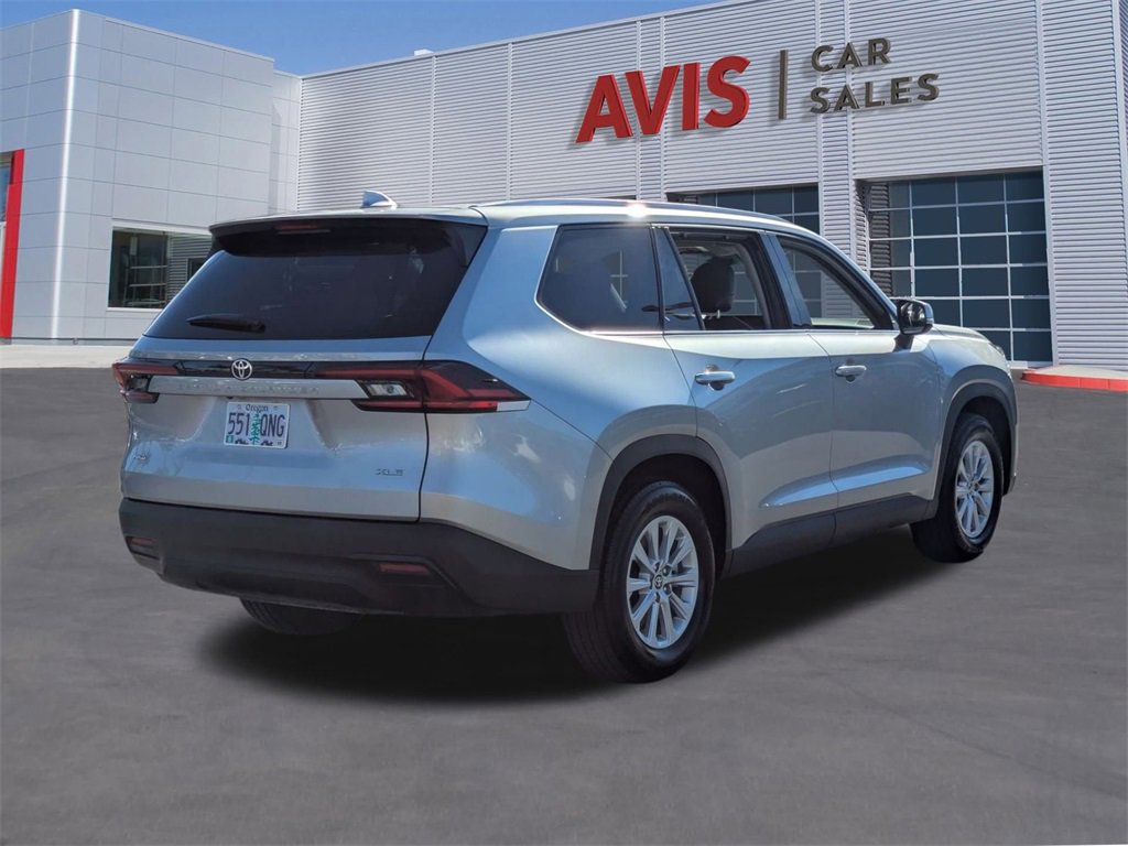 Used 2025 Toyota Grand Highlander AWD image 6