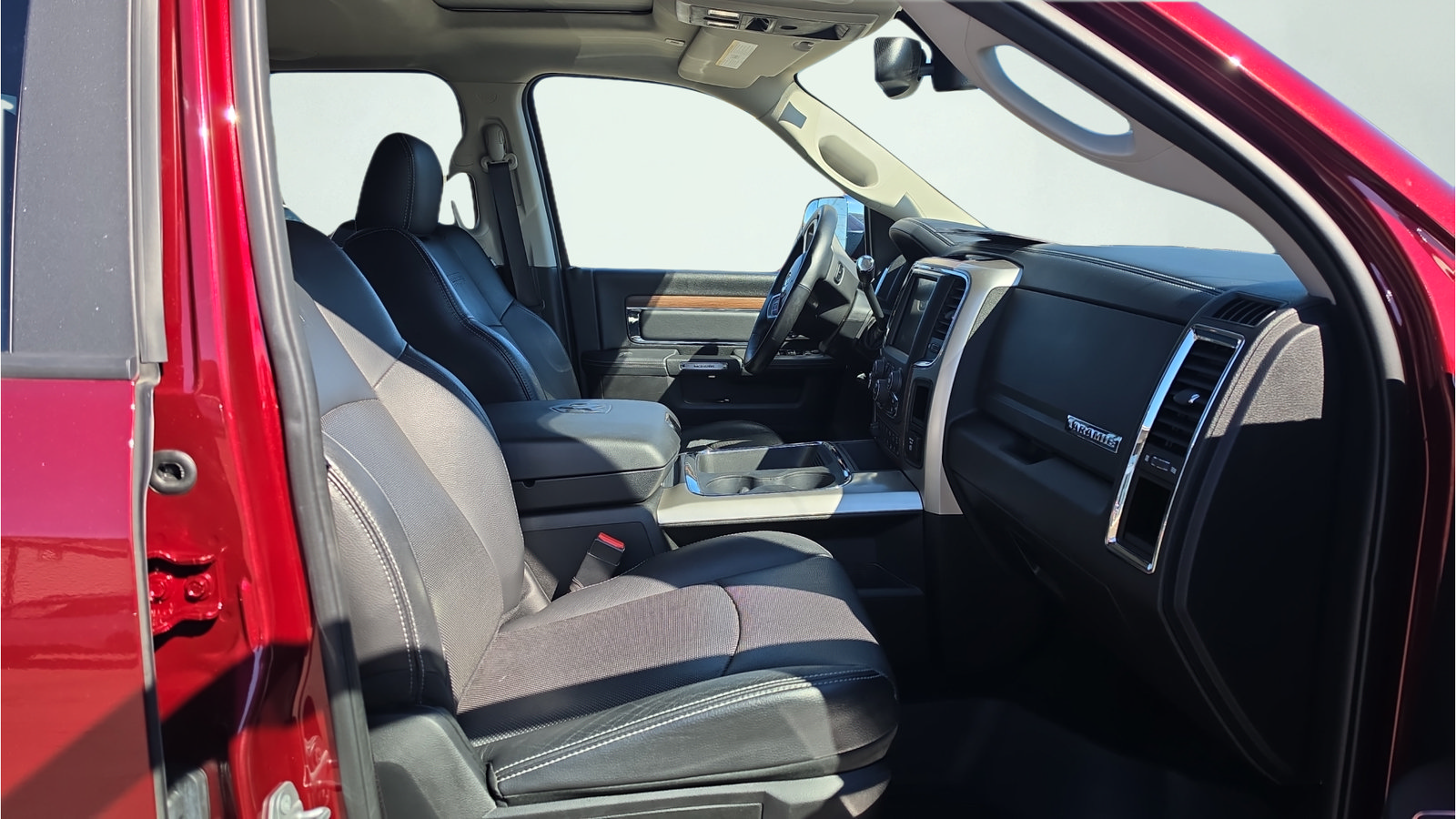 Used 2017 RAM 3500 Laramie AWD/4WD image 20