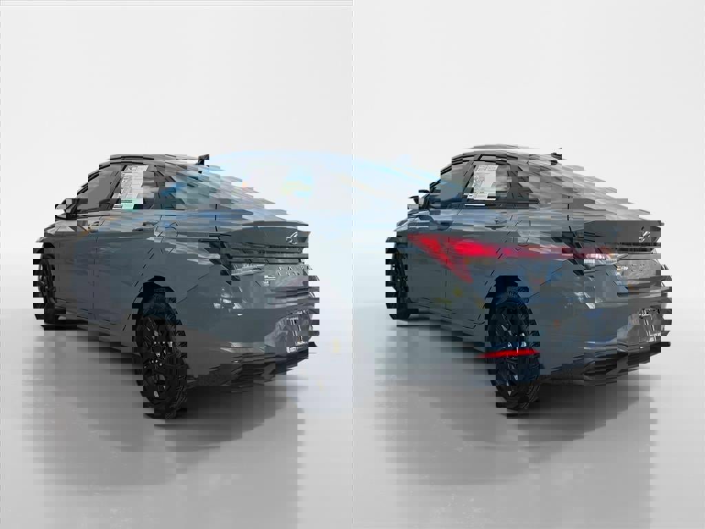 Used 2021 Hyundai Elantra SEL w/ Convenience Package image 5