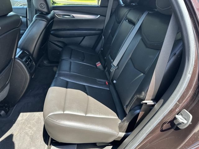 Used 2020 Cadillac XT5 Luxury FWD image 11