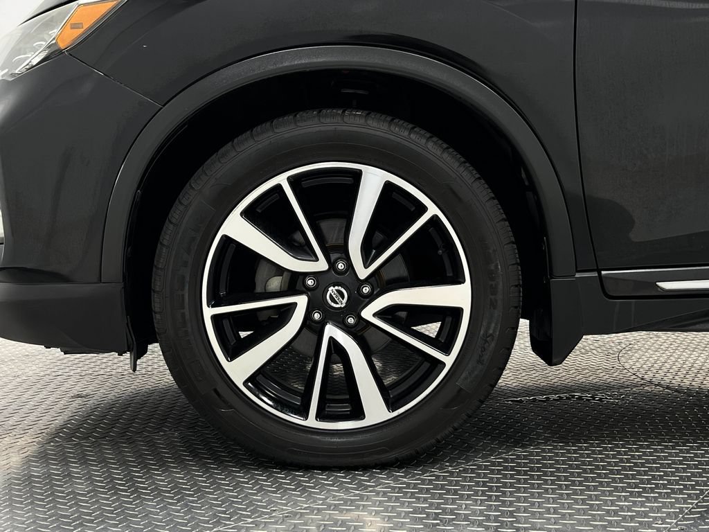 Used 2018 Nissan Rogue SL w/ Premium Package FWD image 36
