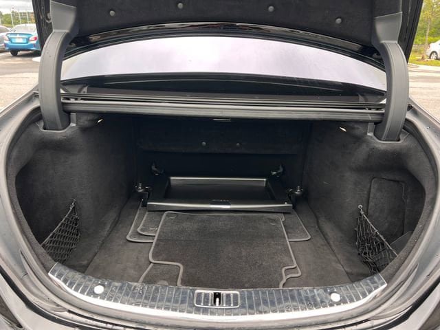 Used 2017 Mercedes-Benz S 550 Sedan image 34