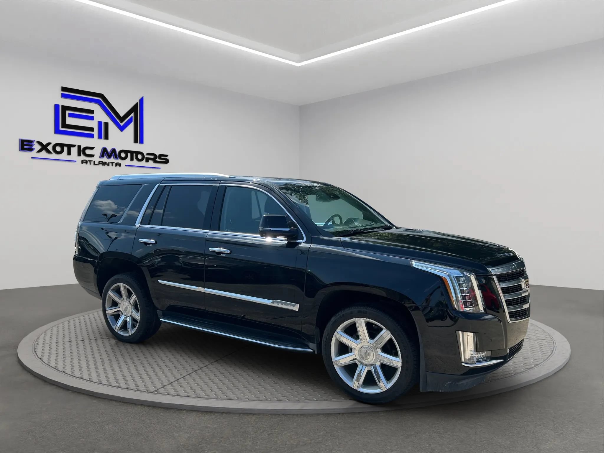 Used 2016 Cadillac Escalade Luxury RWD image 6