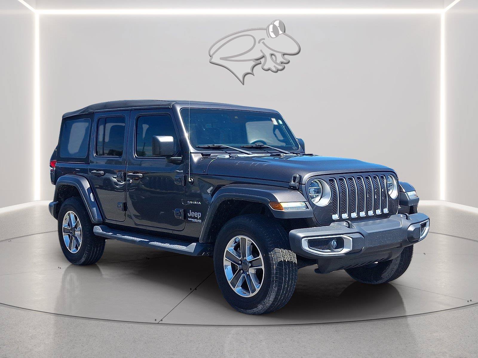 Used 2021 Jeep Wrangler Unlimited Sahara w/ LED Lighting Group AWD/4WD image 6