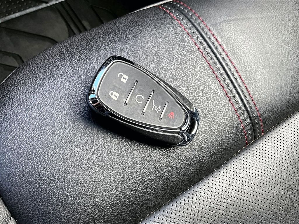 Used 2023 Chevrolet Traverse RS w/ LPO, Floor Liner Package AWD/4WD image 30