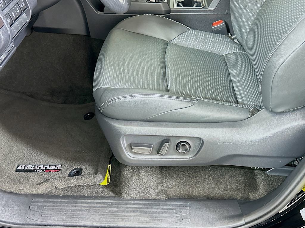 Used 2025 Toyota 4Runner TRD Sport Premium w/ Tow Technology Package image 19