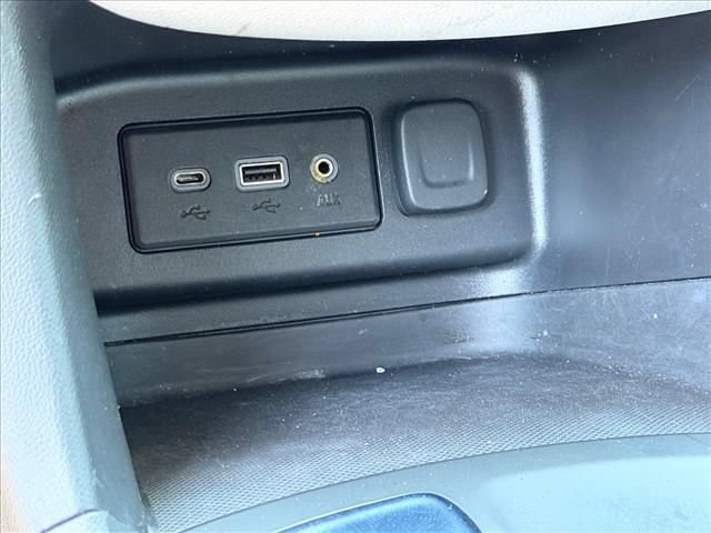 Certified 2022 Chevrolet Equinox LS w/ LS Convenience Package FWD image 21