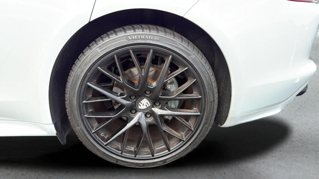 Used 2018 Porsche Panamera 4S AWD/4WD image 15