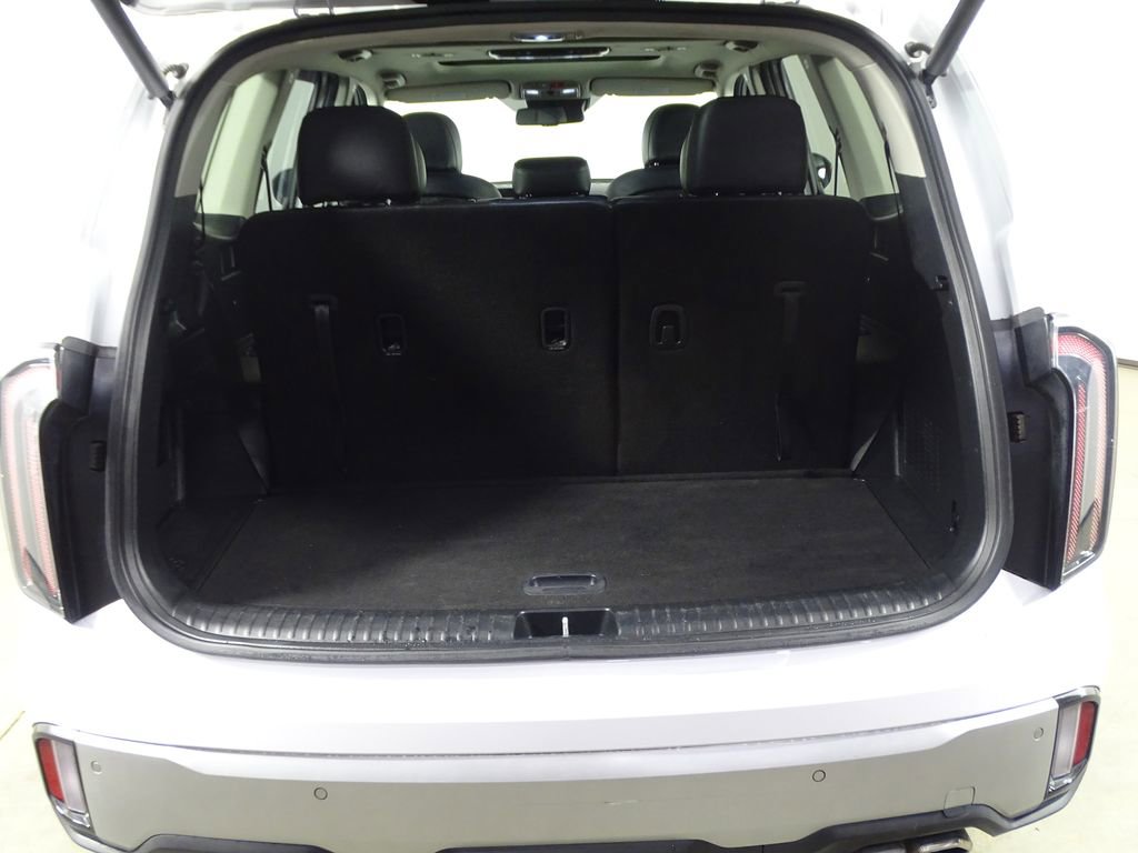 Used 2024 Kia Telluride EX image 16