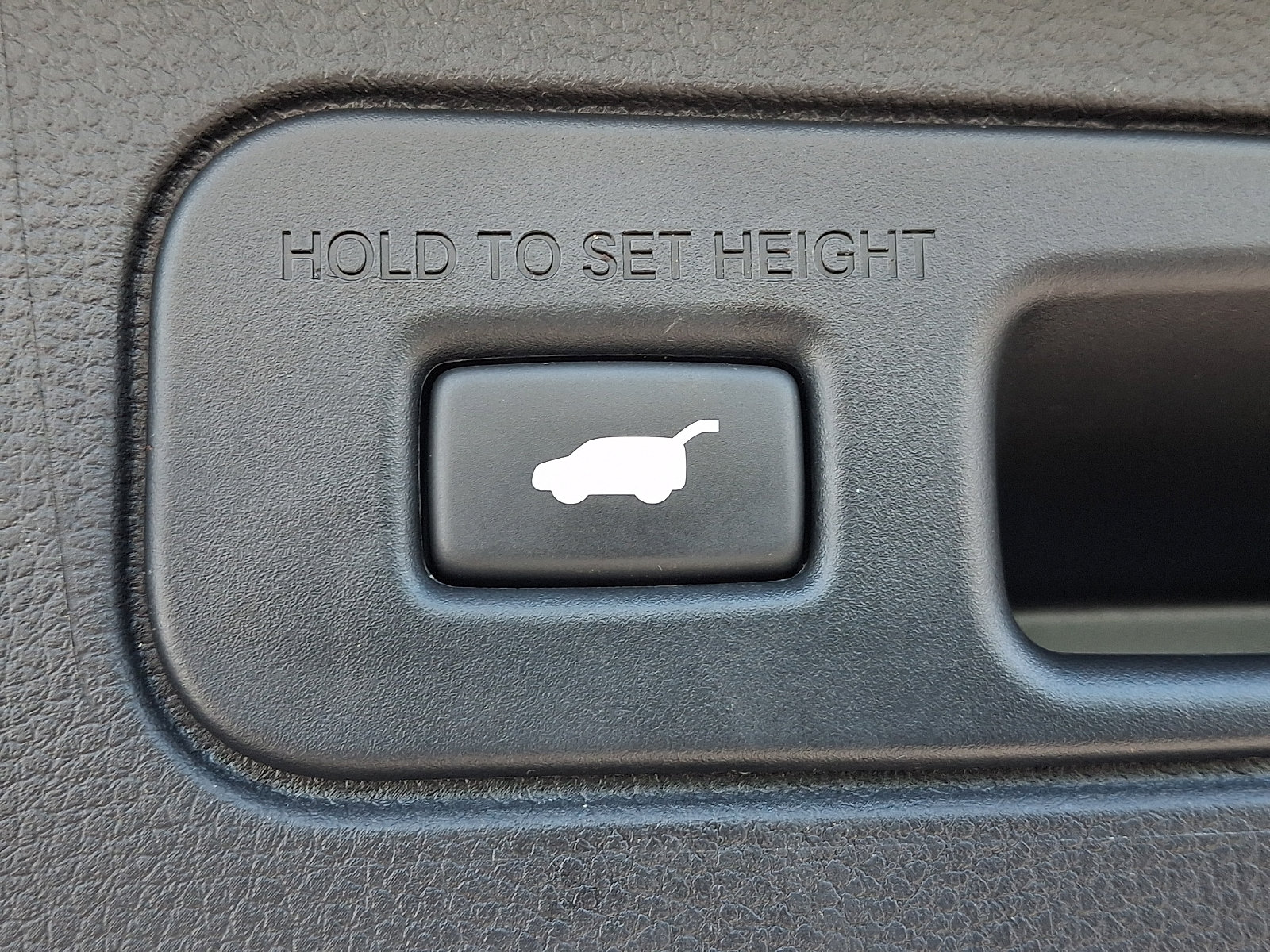 Certified 2025 Honda Pilot Black Edition image 33