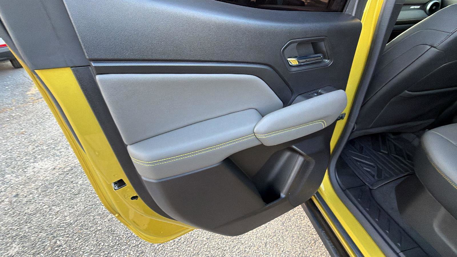 Certified 2023 Chevrolet Colorado ZR2 w/ ZR2 Convenience Package III AWD/4WD image 19