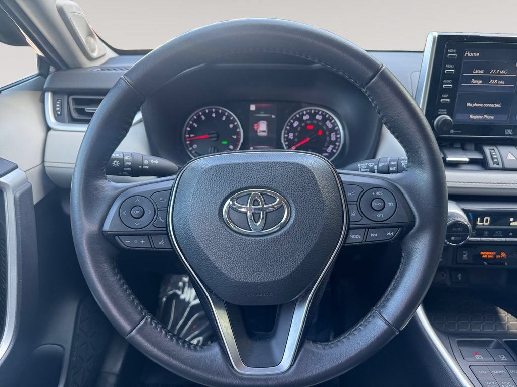 Used 2021 Toyota RAV4 XLE Premium AWD/4WD image 12