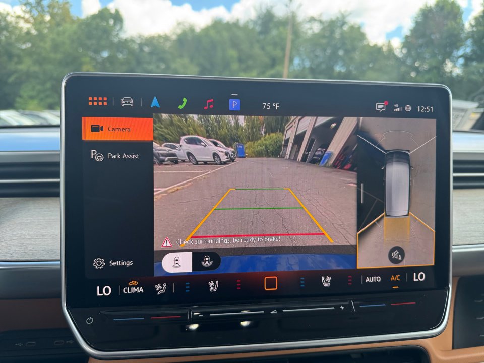 New 2025 Volkswagen ID. Buzz 1st Edition image 17