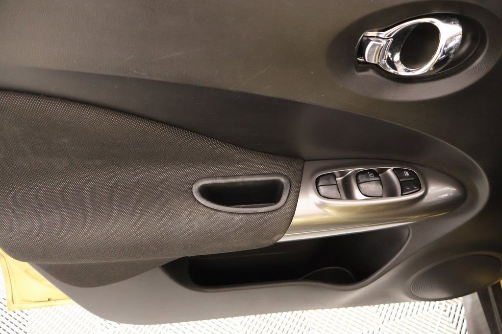 Used 2013 Nissan Juke SV image 14