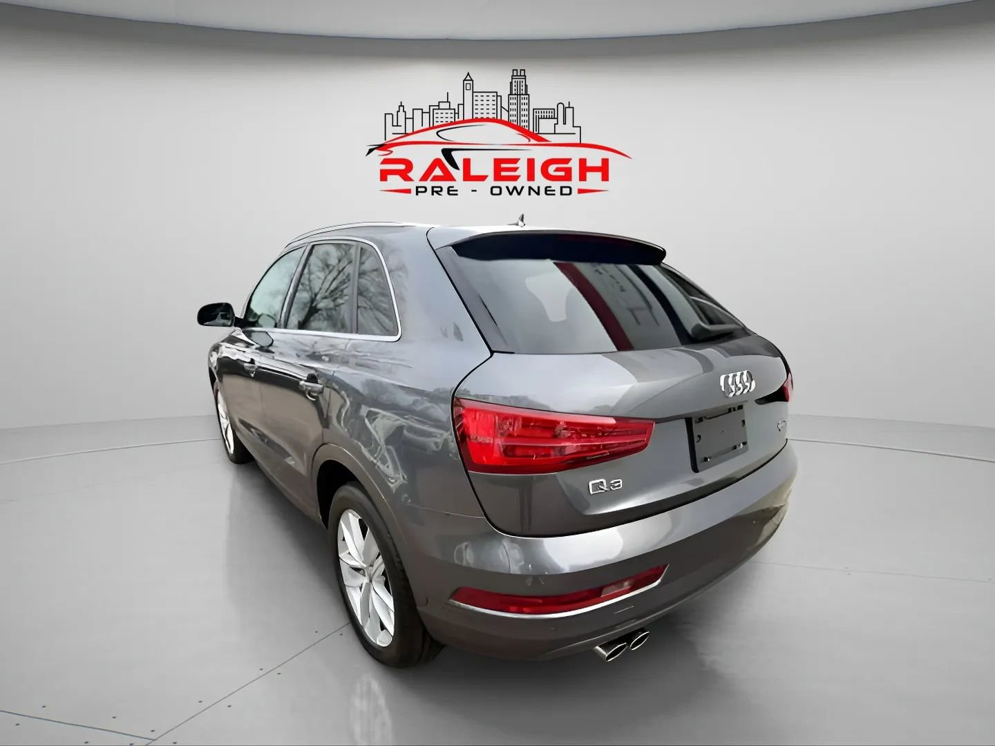 Used 2018 Audi Q3 2.0T Premium Plus w/ Premium Plus Package AWD/4WD image 4