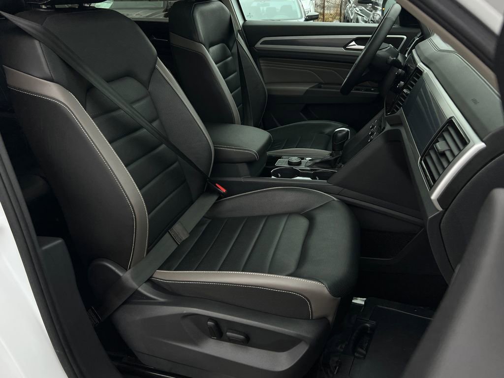 Certified 2023 Volkswagen Atlas SEL Premium image 11