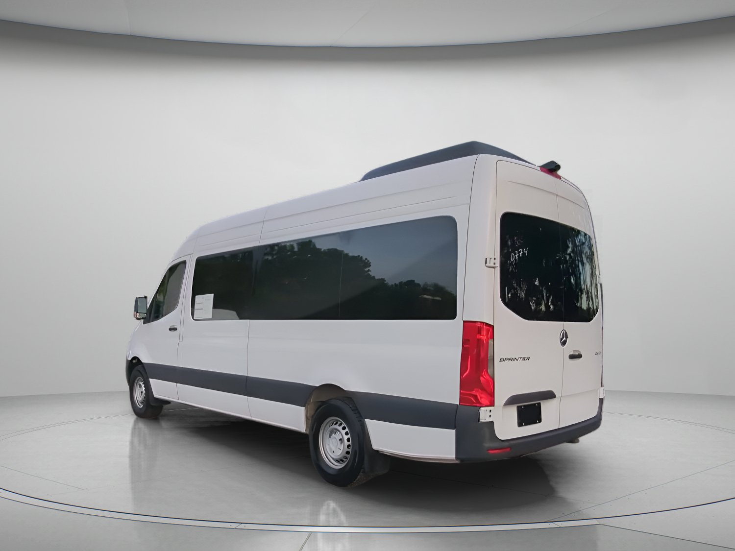 Used 2025 Mercedes-Benz Sprinter 2500 image 22