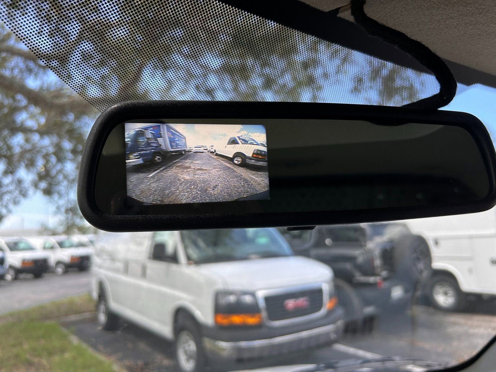New 2025 GMC Savana 2500 w/ Driver Convenience Package RWD image 30