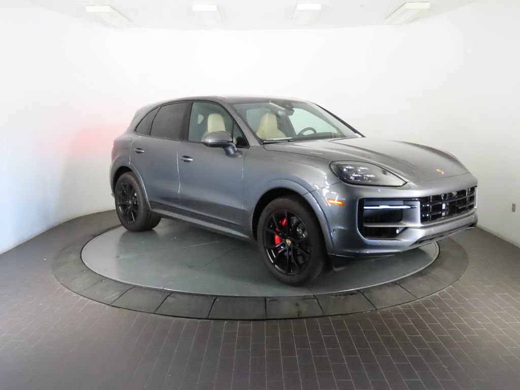 Certified 2026 Porsche Cayenne S AWD/4WD image 9