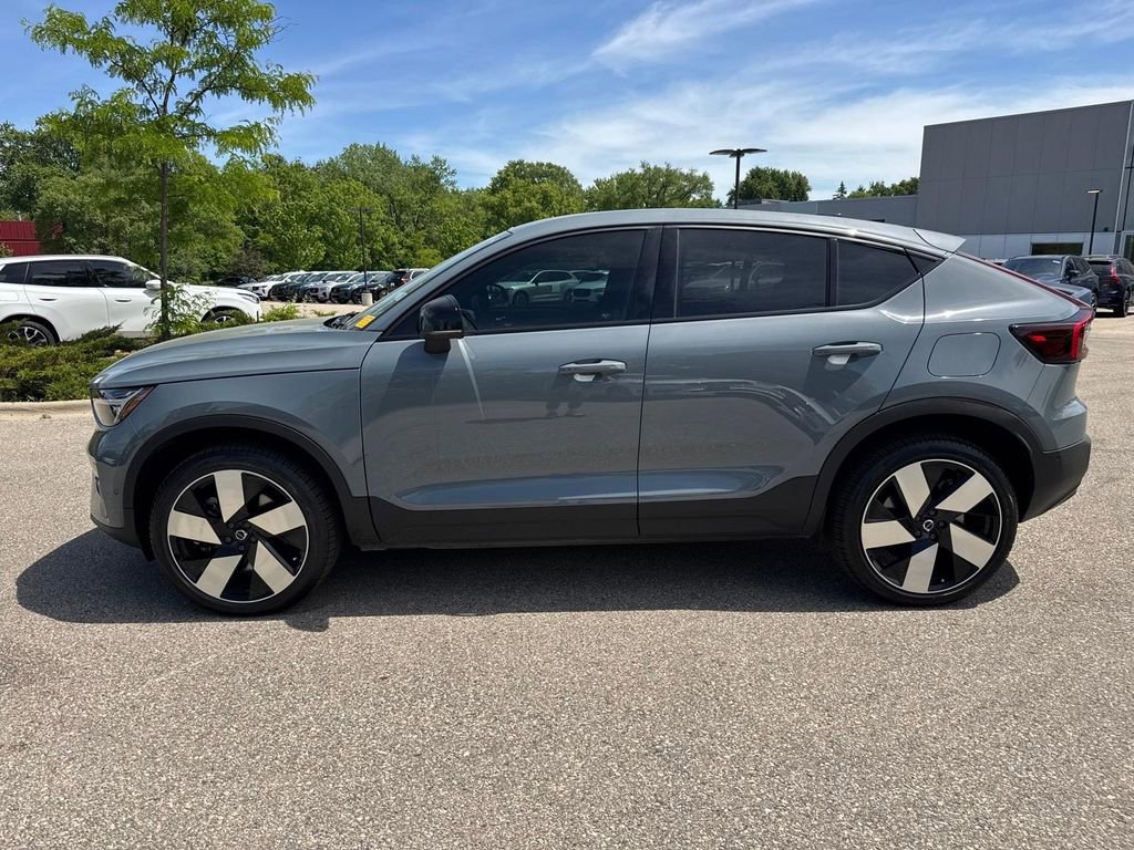 Certified 2023 Volvo C40 P8 Recharge Ultimate AWD/4WD image 2