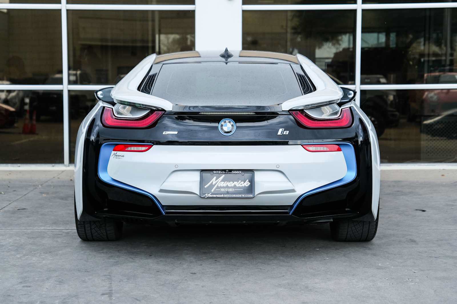 Used 2015 BMW i8 AWD/4WD image 10