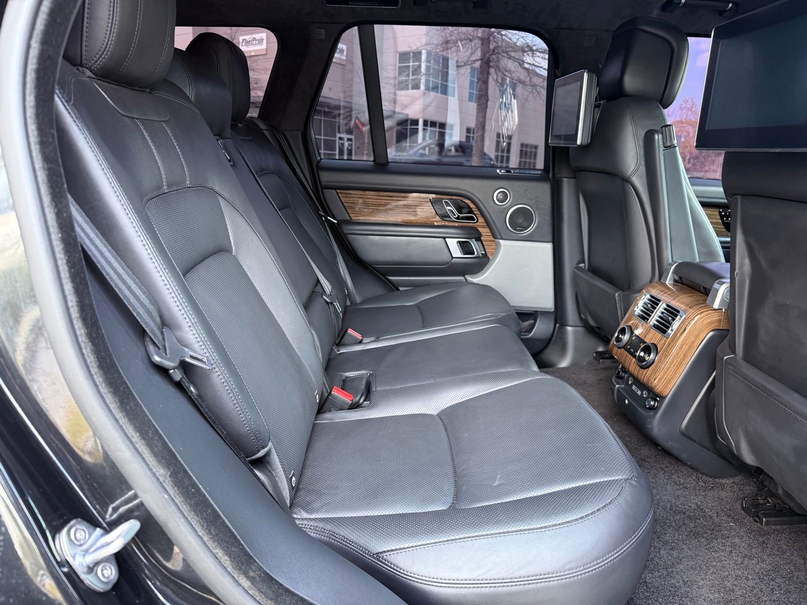 Used 2018 Land Rover Range Rover Supercharged image 41