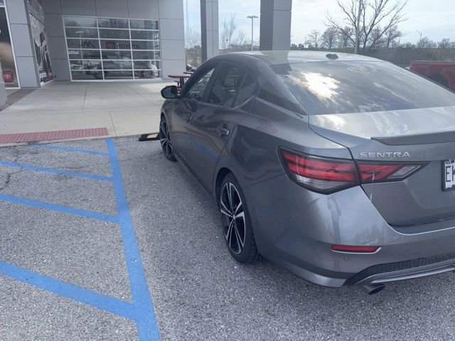 Used 2023 Nissan Sentra SR w/ SR Premium Package image 2