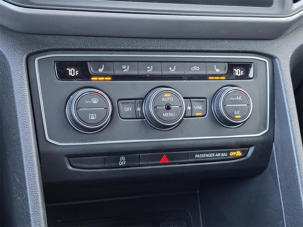 Used 2020 Volkswagen Atlas Cross Sport SE w/ Panoramic Sunroof Package image 20