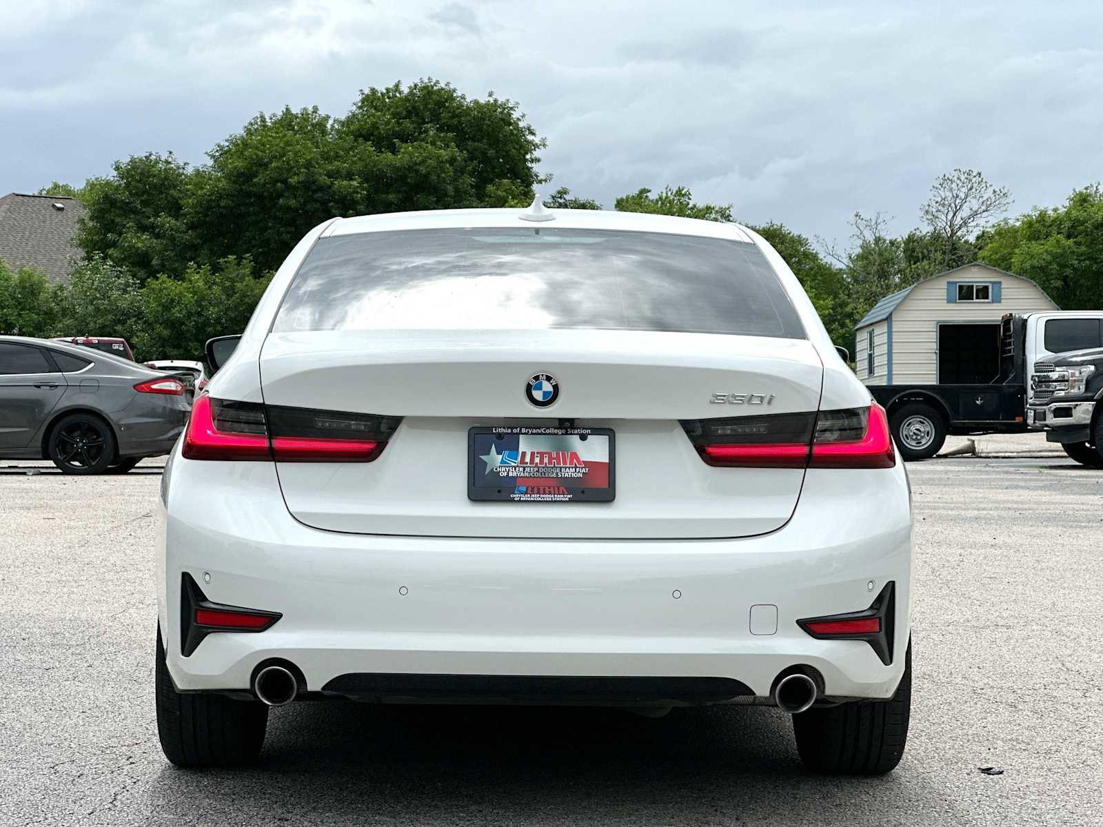 Used 2021 BMW 330i Sedan w/ Convenience Package image 14