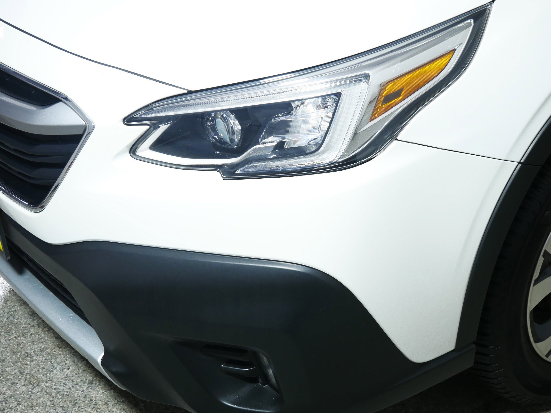 Used 2022 Subaru Outback Touring XT w/ Tech Package 3 image 16