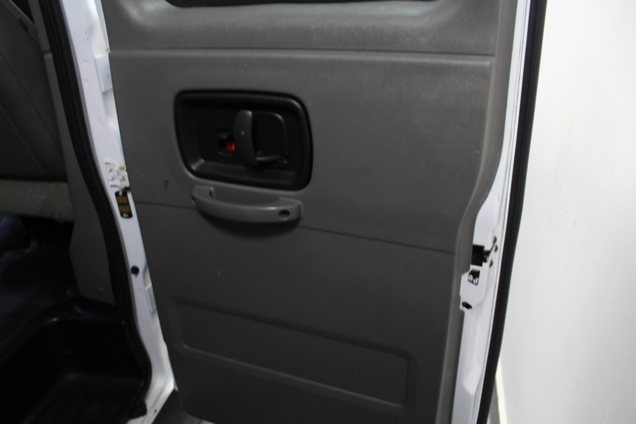 Used 2020 GMC Savana 3500 LT w/ LT Preferred Equipment Group image 25