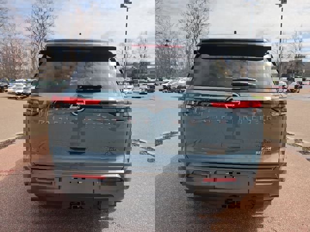 New 2026 Nissan Pathfinder Platinum AWD/4WD image 2