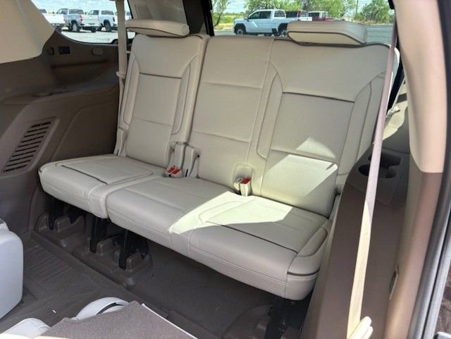 Used 2021 GMC Yukon Denali w/ Denali Premium Package image 17