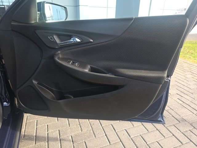 Used 2019 Chevrolet Malibu LT image 8