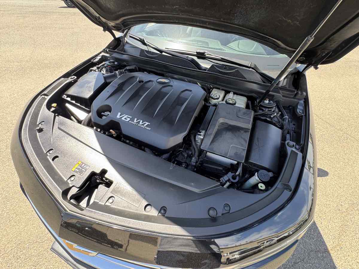 Used 2017 Chevrolet Impala Premier FWD image 38