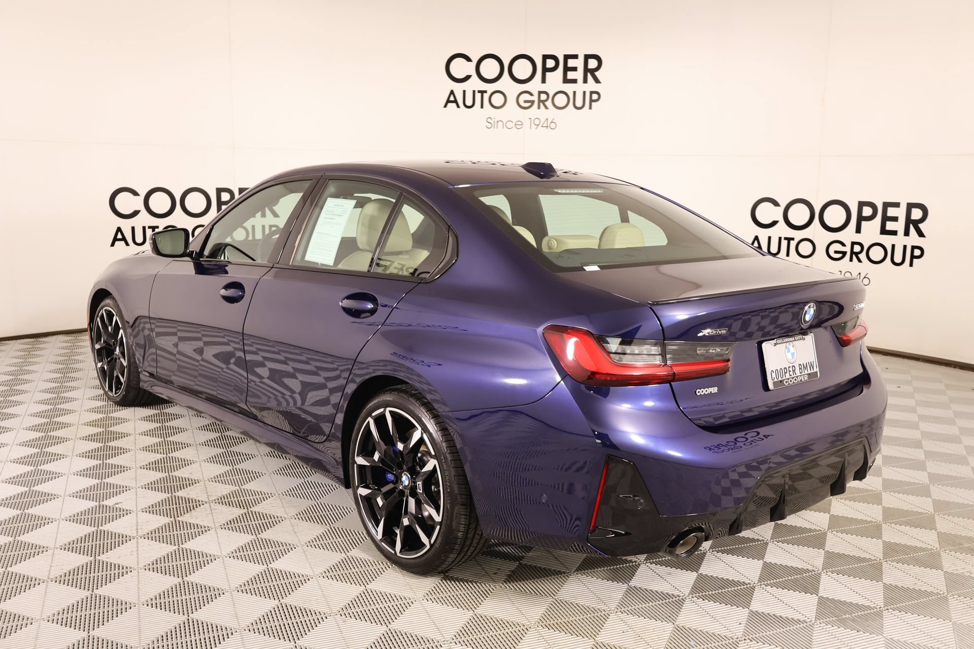 Used 2026 BMW 330i xDrive Sedan w/ M Sport Package AWD/4WD image 24