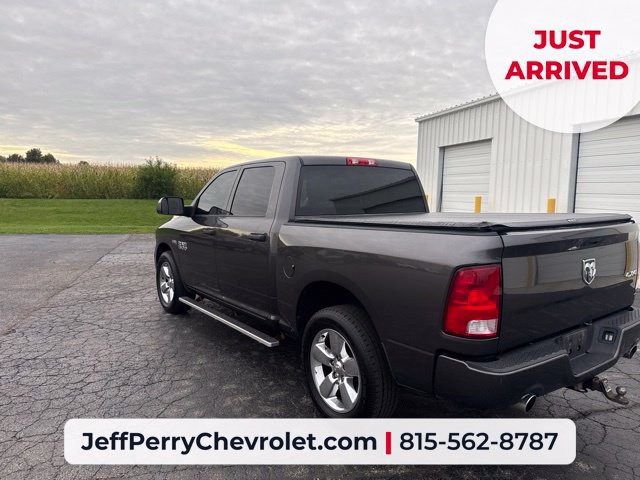 Used 2017 RAM 1500 Express AWD/4WD image 5