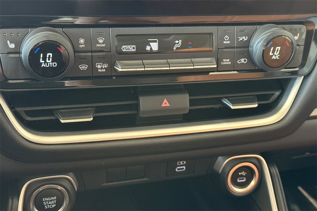 Used 2024 Toyota Grand Highlander XLE image 24