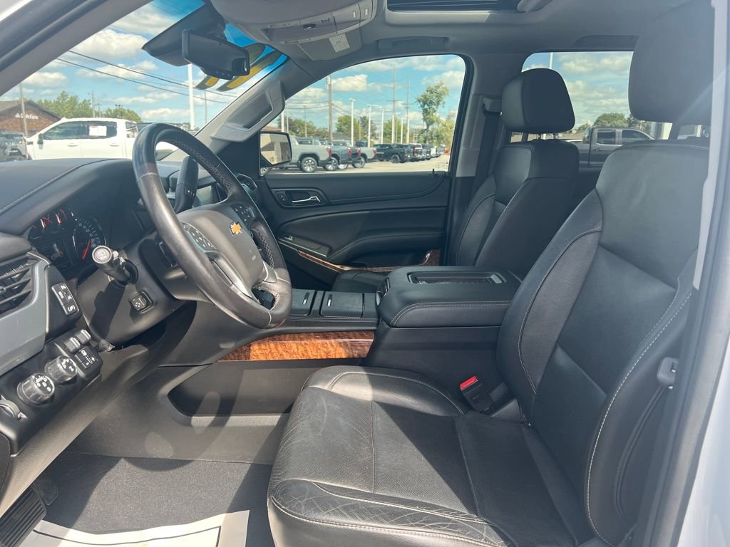 Used 2019 Chevrolet Suburban Premier image 17