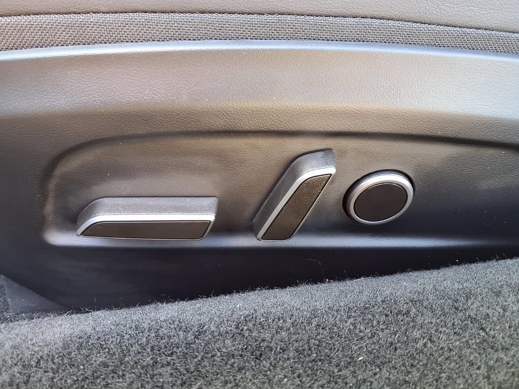 Used 2024 Tesla Model 3 Long Range AWD/4WD image 10