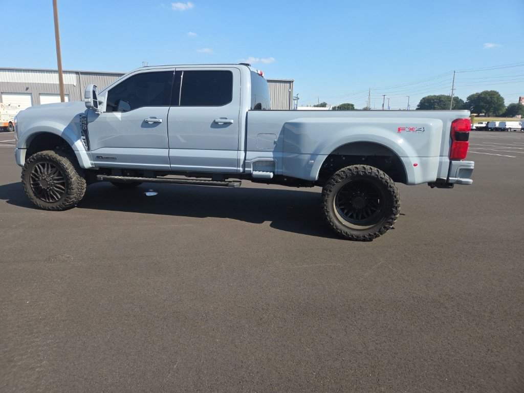 Used 2025 Ford F450 Lariat w/ FX4 Off-Road Package AWD/4WD image 13