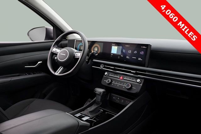 Used 2025 Hyundai Tucson SE AWD/4WD image 20