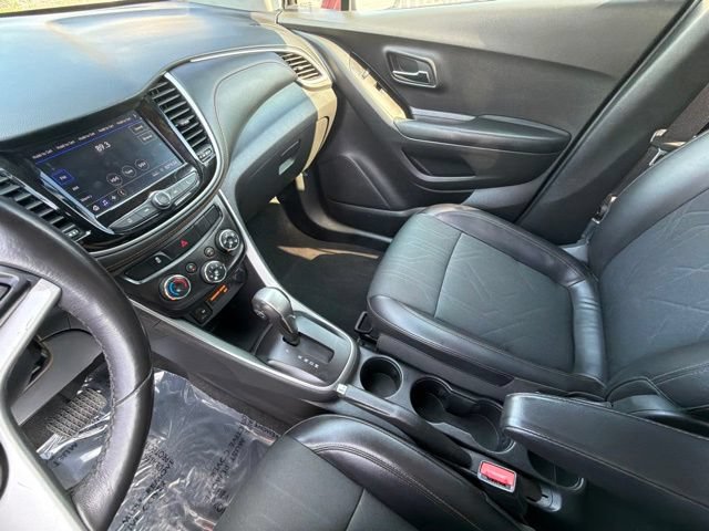 Used 2022 Chevrolet Trax LT w/ Driver Confidence Package AWD/4WD image 25