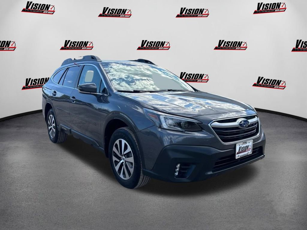 Used 2022 Subaru Outback Premium video 3