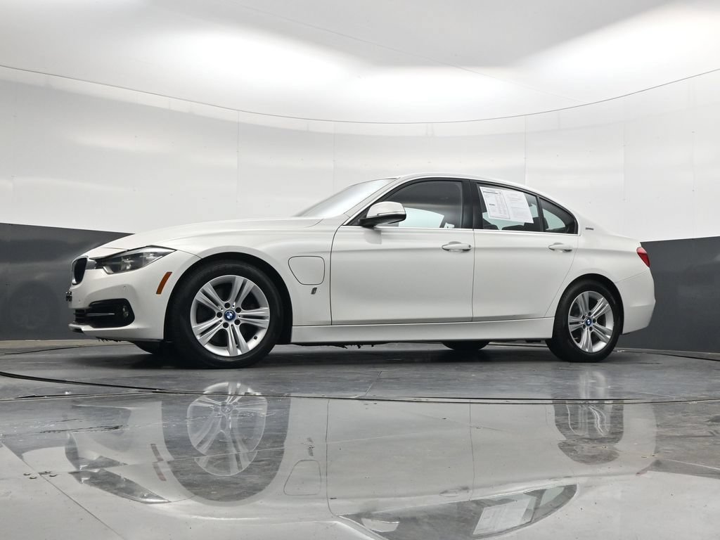 Used 2018 BMW 330e RWD image 39