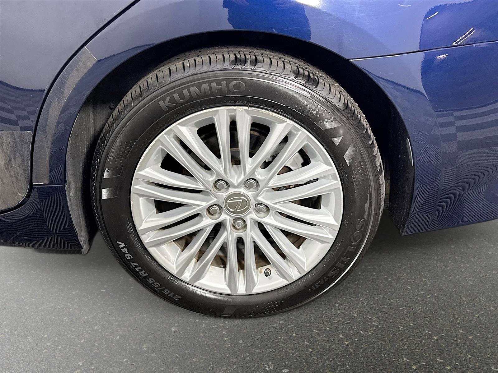 Used 2015 Lexus ES 350 350 w/ Luxury Package image 31